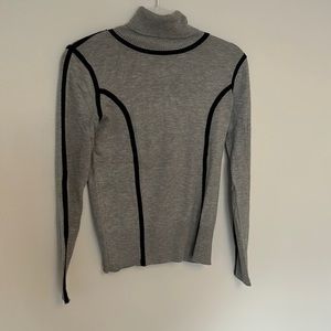 Carmen Marc Valvo turtleneck sweater - size XS